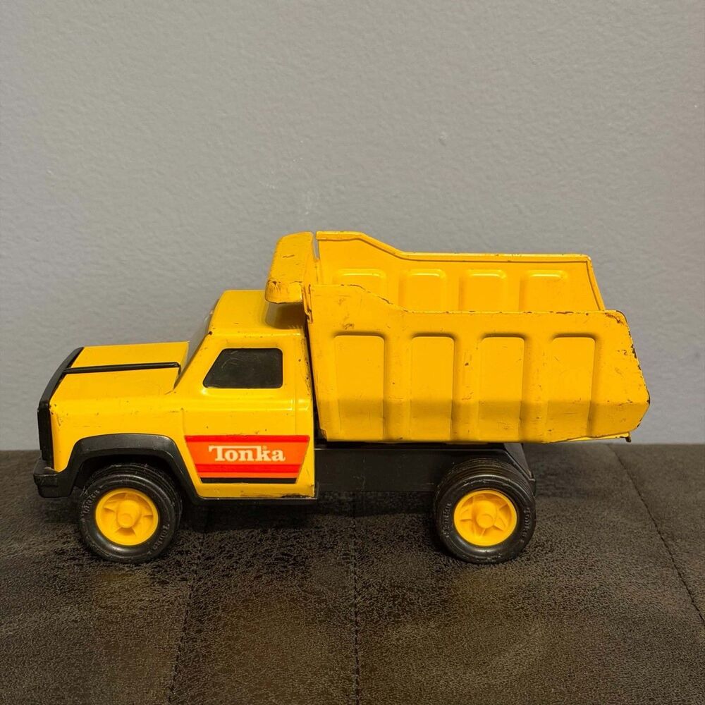 Vintage 1980s Tonka Yellow Steel Dump Truck Made in USA Working Dump Bed No Rust